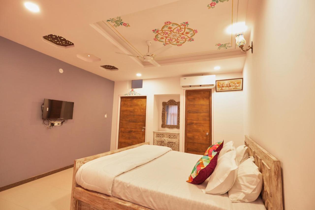 Neev Haweli Hotel Udaipur Ngoại thất bức ảnh
